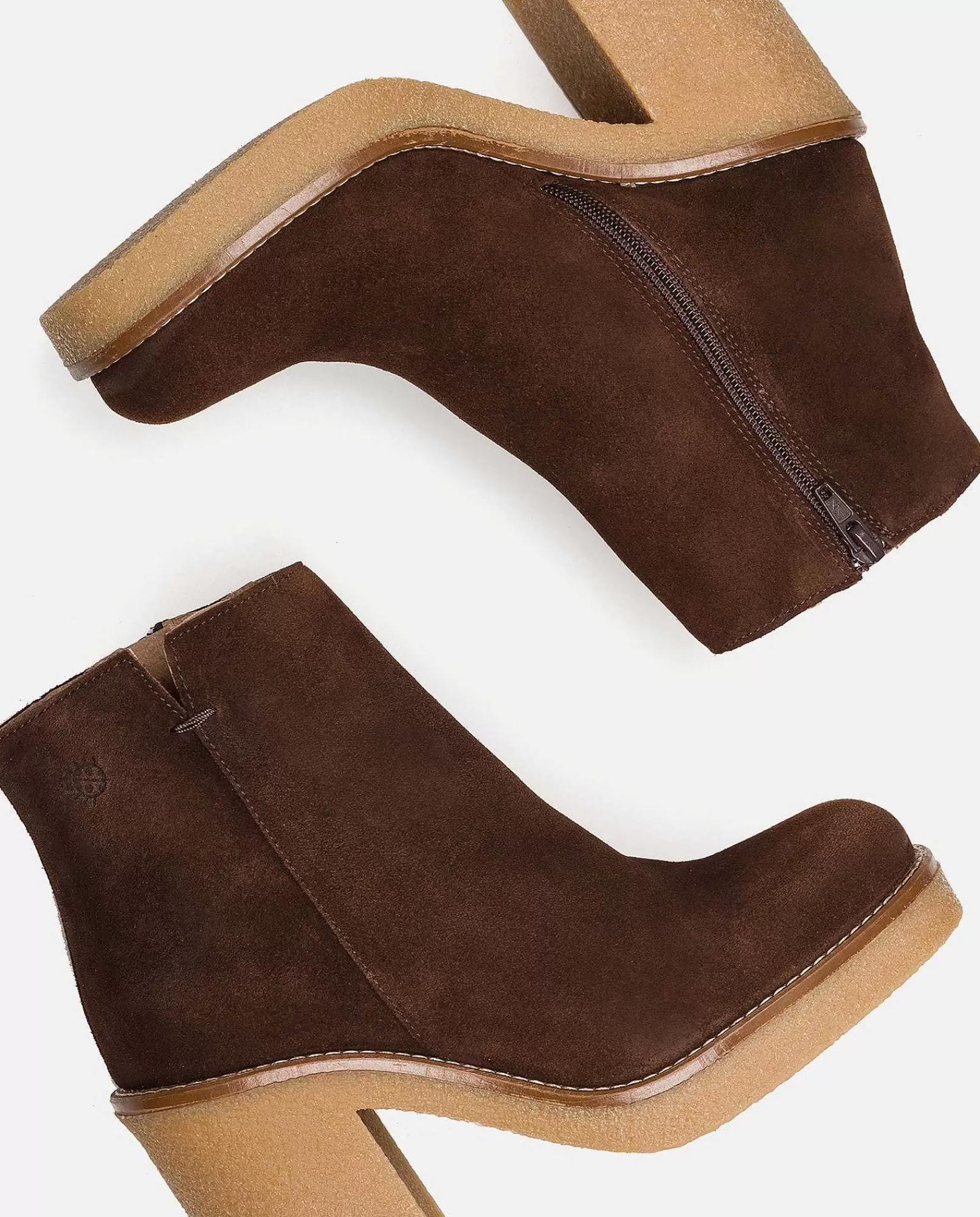 botin_de_tacon_gela_001_marron_5.webp Mujer Yokono Botin De Tacon Gela 001 Marron